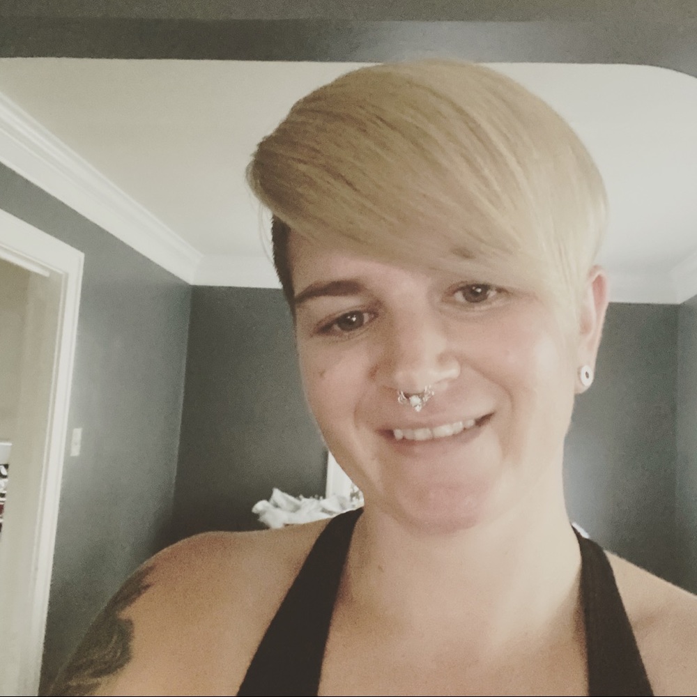 Meet your Posher, Molly